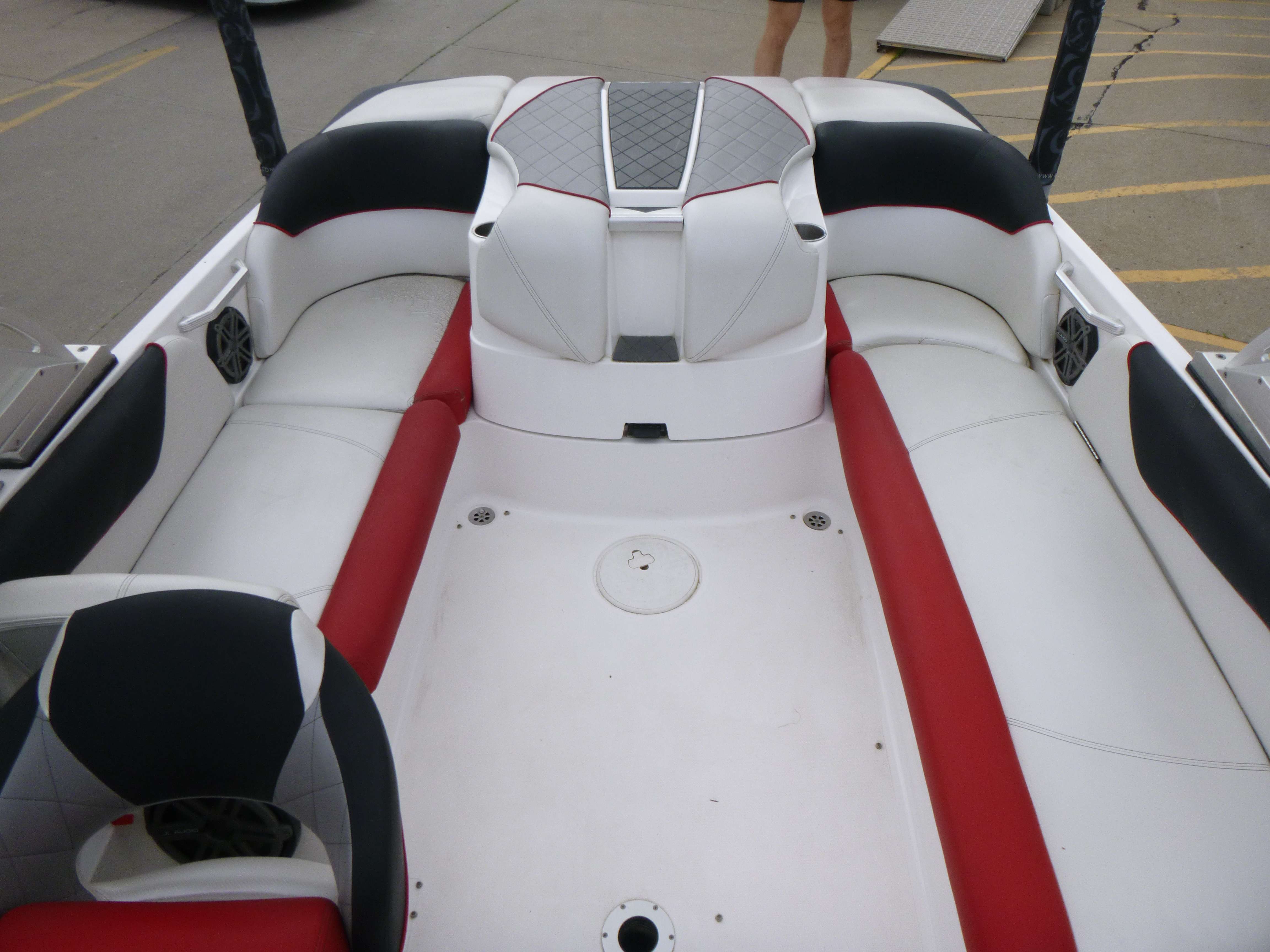 2013 MasterCraft X14v Icon
